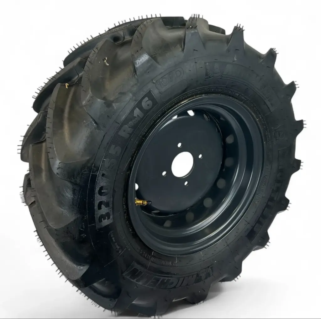 Roue gauche M1/M2 avec pneu Michelin Multibib 320-65R16 107D